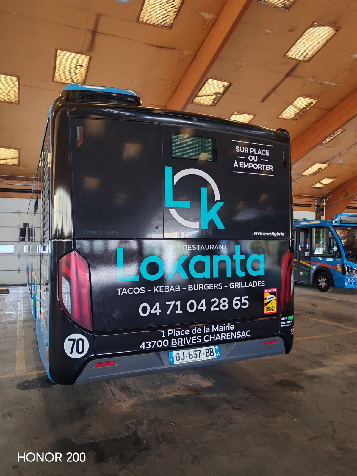 Affichage bus Lokanta sur le réseau Tudip au Puy-en-Velay, publicité bus Rue Media